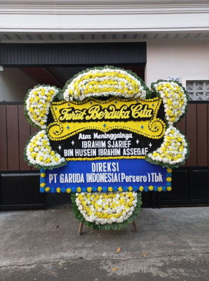 Papan Bunga Duka di Kalibanteng Kidul